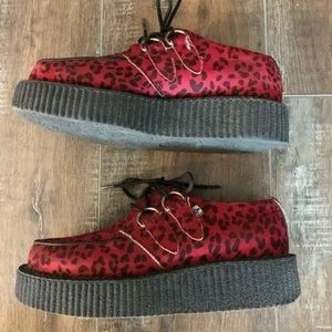 T.U.K red leopard creepers size 6